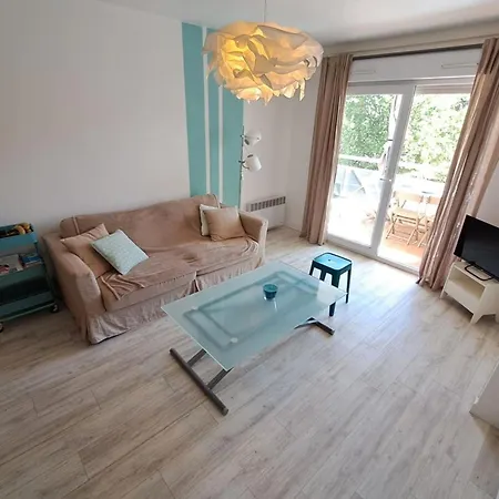 Modern 1br Quiet 10 Min Walk To * Le Lavandou