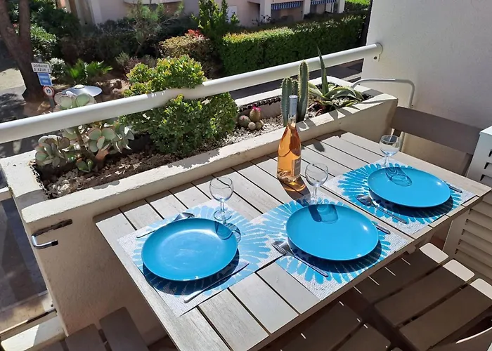 Modern 1br Quiet 10 Min Walk To Daire Le Lavandou
