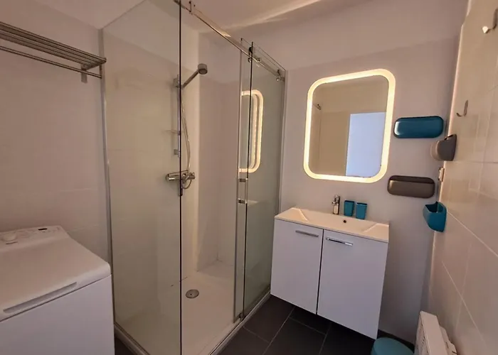 Modern 1br Quiet 10 Min Walk To Le Lavandou