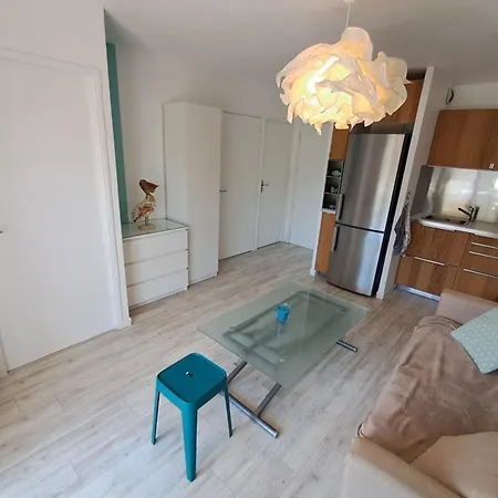 Apartmán Modern 1br Quiet 10 Min Walk To *