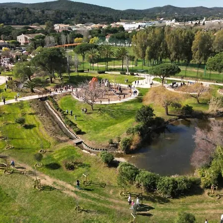 Charming T2 - Close To The 