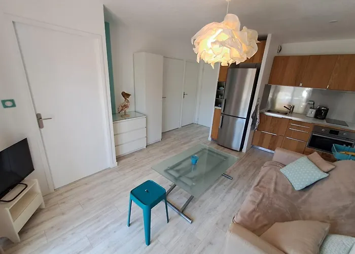 Lägenhet Modern 1br Quiet 10 Min Walk To *