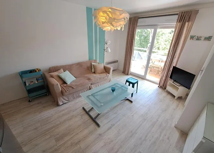 Modern 1br Quiet 10 Min Walk To * Le Lavandou