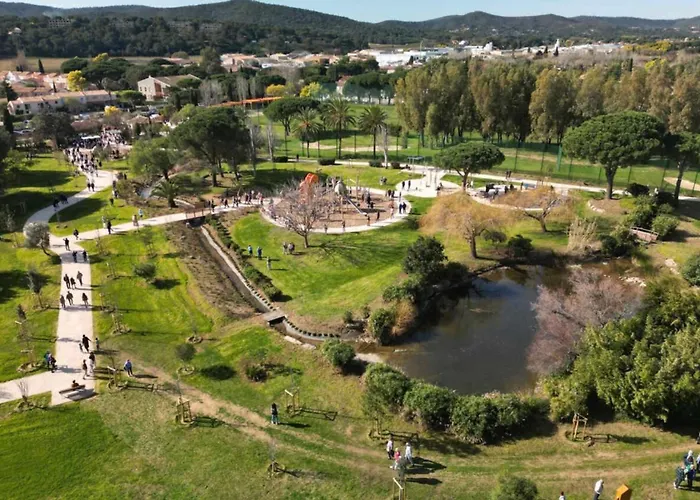 Modern 1br Quiet 10 Min Walk To Lägenhet